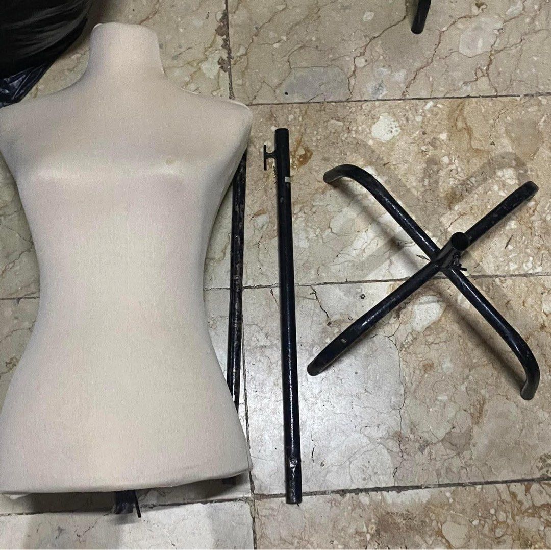 Mannequin for rent (Category: Food, Event & Party Services) located in Manila. Submitted by xxrebelts (Listing ID 1457846396, Image 3). Description: Mannequin for rent ‼️ ₱200 for 2 days rent Color: beige and cream white 📍Quezon city - Adjustable metal stand included - Perfect for tailors, designers, and home use - Easy to assemble and adjust height - Great for showcasing garments.
