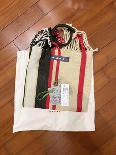 （分類：）位於 。 由 saahsa 提交（商品編號 1457809193，圖片 1）。簡介： 。