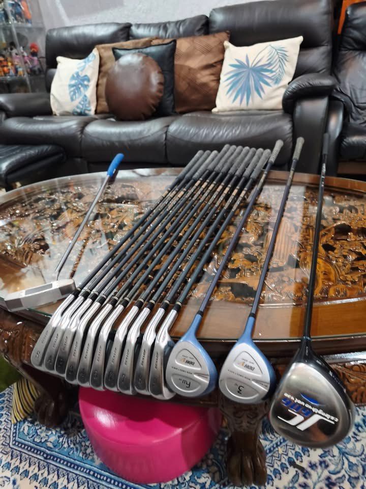 Maxfli Golf Set (Category: Golf) located in Paranaque City. Submitted by chips24 (Listing ID 1457861786, Image 2). Description: For Sale Golf Set. °Maxfli R flex graphite shaft irons °Dunlop DDH woods °Fourteen 10.° driver °Bag inlcuded for only 9.3k pick up Bf Paranaque free shipping within MM..
