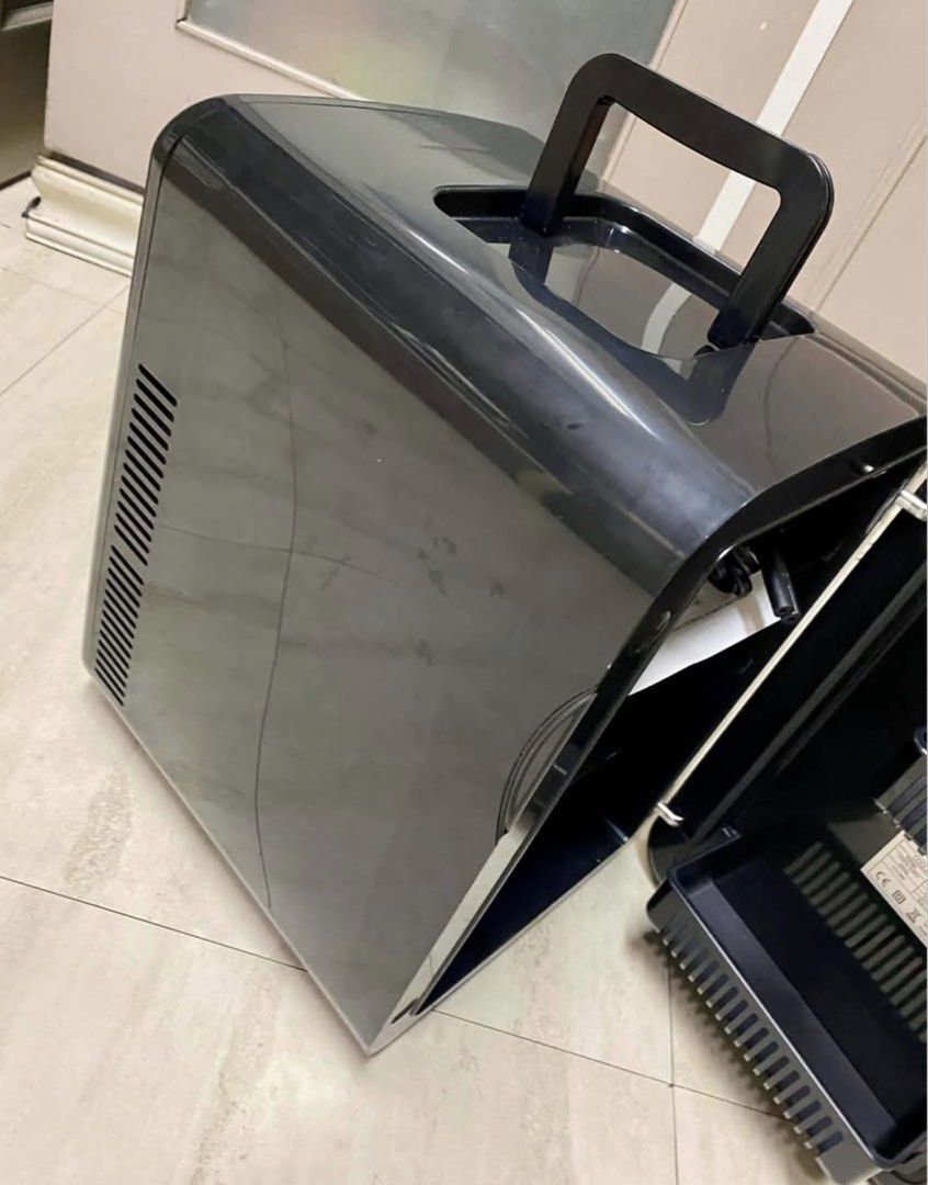 Maximus Mini Fridge Cold/Warm Black (MAX-MC001B) (Category: Refrigerators and Freezers) located in Quezon City. Submitted by chloe_declutter (Listing ID 1457779762, Image 3). Description: Brand New with box Can be for gifting Not used Working-tested Cubao QC.