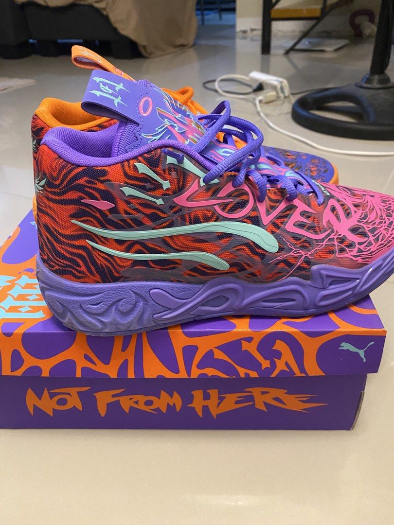 MELO MB.04 Creativity pack (Category: Sneakers) located in Cavite. Submitted by gedom (Listing ID 1457718056, Image 2). Description: Melo 04 creativity pack Size 9US 42eur 27cm Excellent Use once .