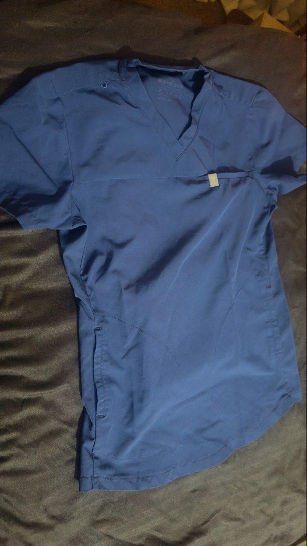 Meta Tech Scrubs - Navy Blue (Category: Activewear) located in Quezon City. Submitted by blossom_md (Listing ID 1457838725, Image 2). Description: Preloved Navy Blue Srcub Suit for Sale! 💙 * Size: XS * Color: Navy Blue (rich and classic!) * Original Price: ₱4,800 * Usage: Worn 6-8 times only * Condition: Excellent overall, with a very few minor himolmol (pilling) at the upper back area—totally unnoticeable when worn! (See photos for reference) *