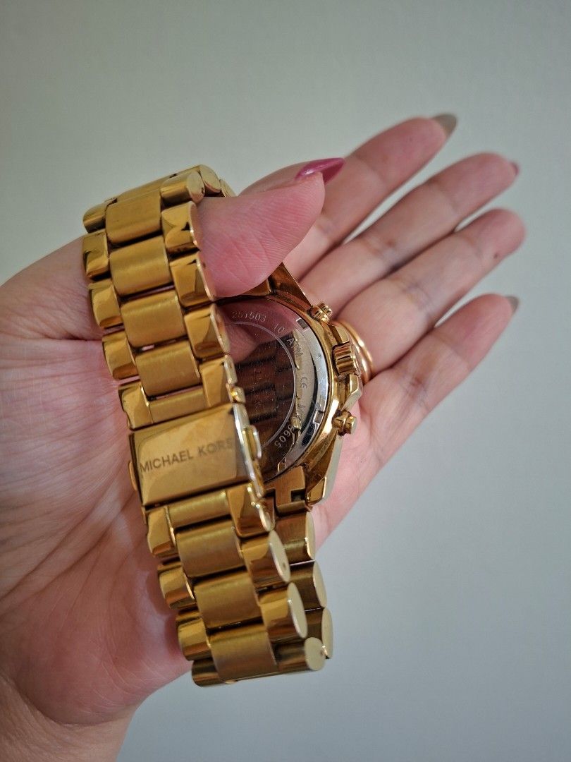 Michael Kors Watch (Authentic) (Category: Men's Watches) located in Rizal. Submitted by maurchive (Listing ID 1457743928, Image 2). Description: - Authentic - Need new battery & Cleaning - Visible scratches but does not affect the overall functions - All working.