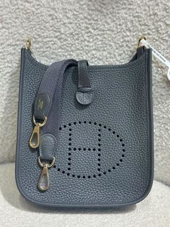 （分類：）位於 。 由 luxury.pp 提交（商品編號 1457762027，圖片 1）。簡介： 。