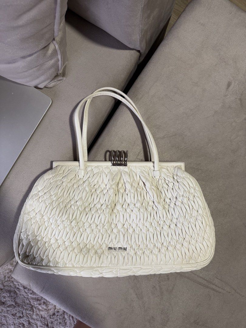 Miu miu Matelasse with Poizon authenticity card (Category: Luxury Bags & Wallets) located in Baguio. Submitted by prlvdbylovie (Listing ID 1457721591, Image 1). Description: Rank SA — Authentic 100% Personal bag bought in japan last July 2026 OPEN FOR TRADE. Dm me 💌.