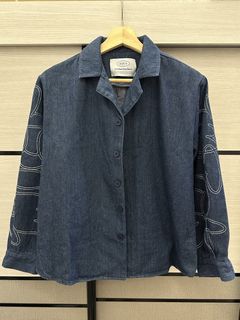 (Category: ) located in . Submitted by sam.wardrobe (Listing ID 1457806347, Image 1). Description: .