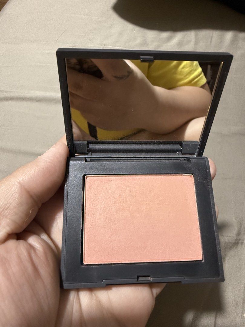 NARS Blush "Behave" (Category: Makeup) located in Quezon City. Submitted by vaaaaaaa_ (Listing ID 1457893221, Image 2). Description: - NARS Blush in shade 'Behave' - Beautiful peachy pink color - Creates a natural, healthy flush - Compact includes a mirror - Easy to apply and blend - Comes in original packaging - I just swatched it, not fan of pinkish beige .