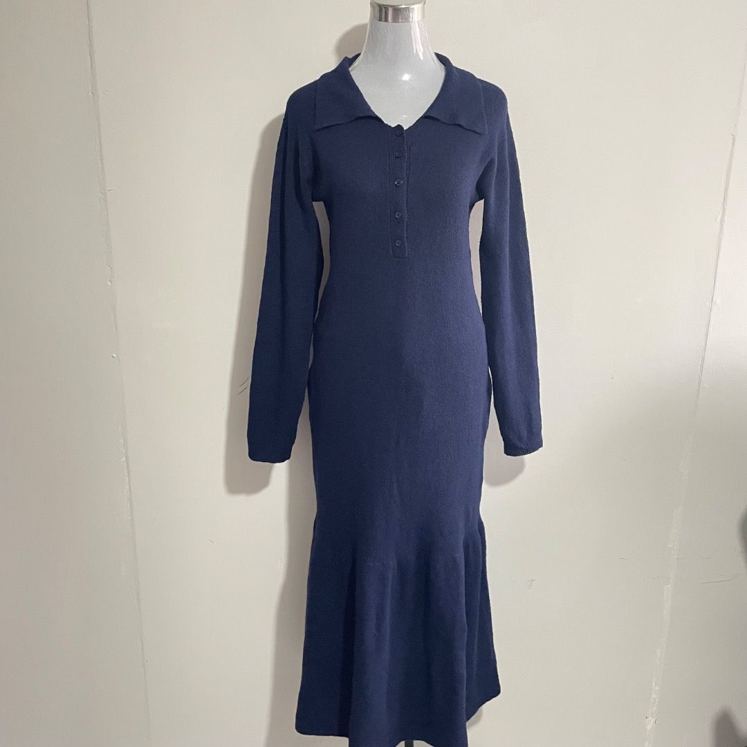 Navy Blue Maxi Dress (Category: Dresses) located in Bacolor. Submitted by chicn_classy (Listing ID 1457711378, Image 2). Description: Navy Blue Maxi Dress.