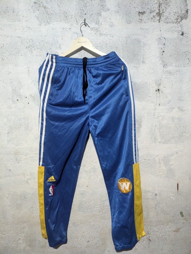 NBA WARRIOR (Category: Joggers) located in Bacolod City. Submitted by zthrift24 (Listing ID 1457807367, Image 2). Description: CONDI 9 COLOR 9 W 28 LENGTH 39 THIGH 11 LEG HOLE 8 NO ISSUE NEED WASH.