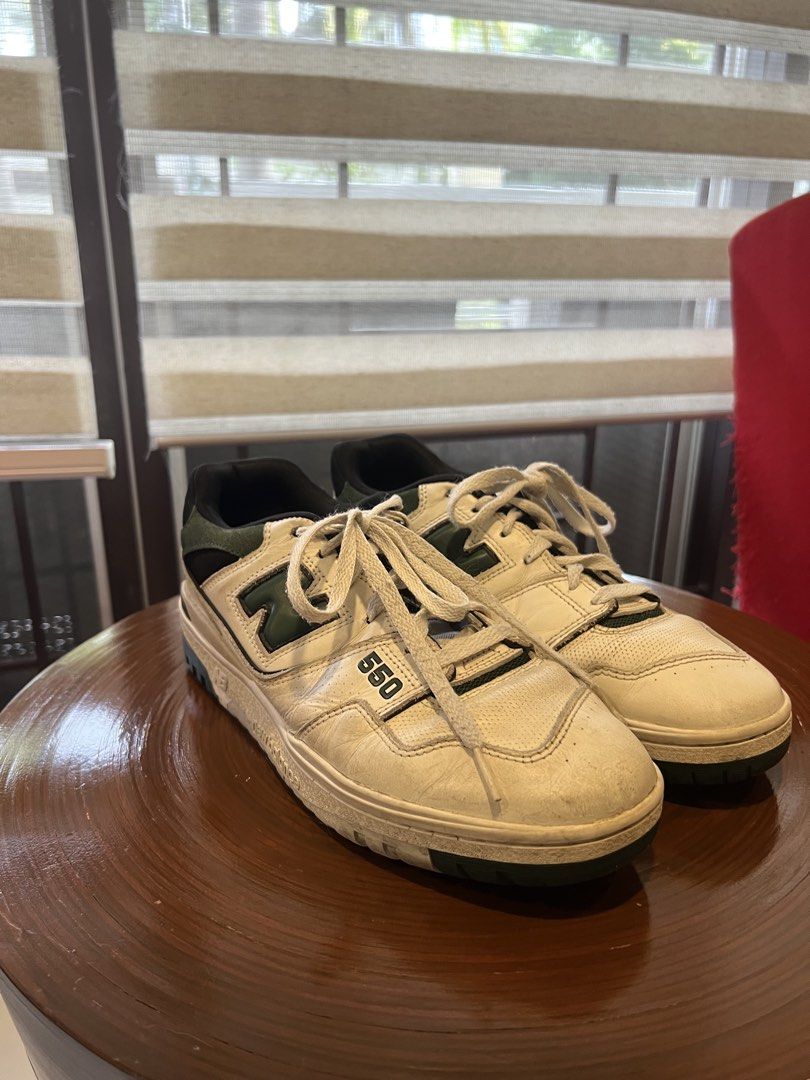 New Balance 550s White n Green (Category: Sneakers) located in Muntinlupa City. Submitted by wigicag (Listing ID 1457783239, Image 1). Description: .