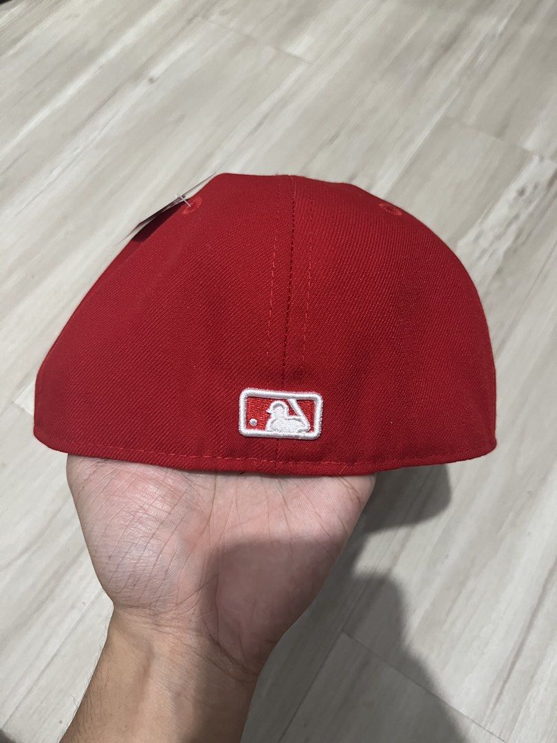 New Era 59FIFTY LA Dodgers Red Fitted Hat (Category: Caps & Hats) located in Legazpi City. Submitted by tr3ymann (Listing ID 1457865881, Image 2). Description: - Red New Era 59FIFTY cap - Features iconic LA Dodgers logo embroidered in white on the front - New Era logo embroidered on the side - Size 7 3/8.