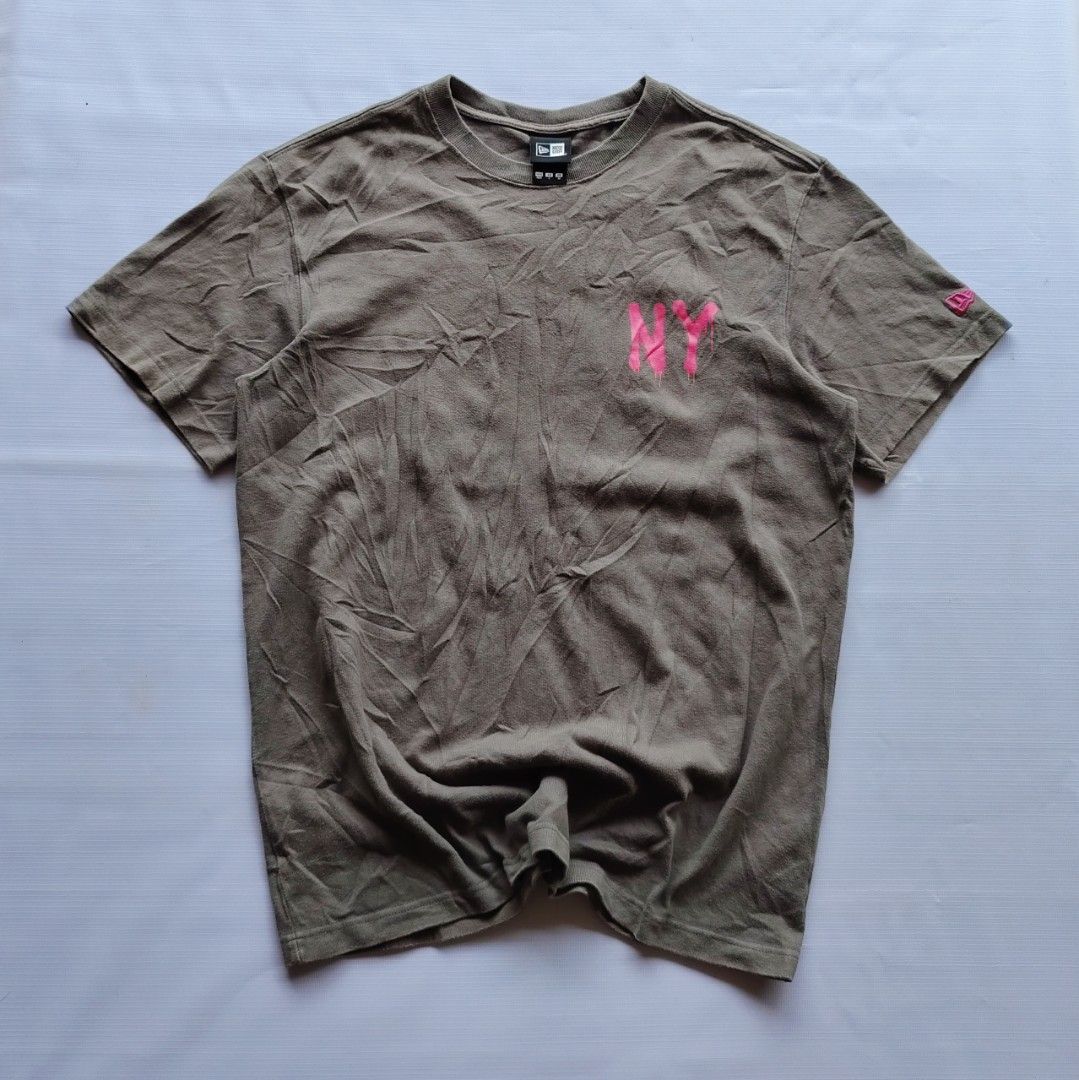 NEW ERA NY SHIRT🩶 (Category: Tshirts & Polo Shirts ) located in Bislig. Submitted by tuazons21 (Listing ID 1457784260, Image 1). Description: LARGE EXCELLENT CONDITION NO FLAWS DETAILS POSTED.