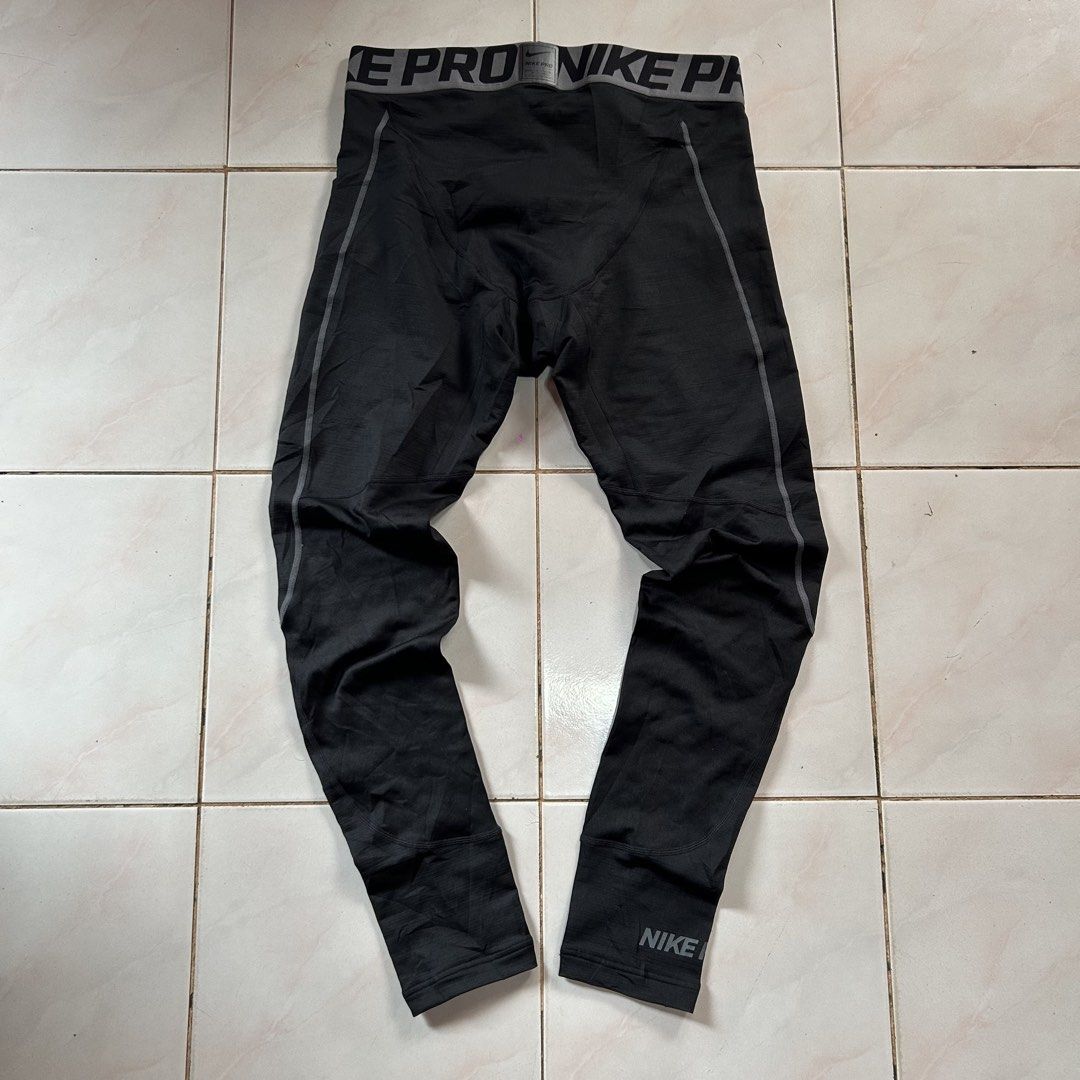 Nike Pro Hyperwarm Compression Tights Black 🔥 (Category: Activewear) located in Jinoba-an. Submitted by eegiboy (Listing ID 1457763663, Image 3). Description: - Nike Pro Hyperwarm Compression Tights - Color: Black with Grey Nike Pro waistband - Size: Large (L) Dimes: 32-34 L-37 - Ideal for workouts, training, or layering - Helps keep you warm - Made in China Excellent condition 580plussf Dm me if interested thankyou.