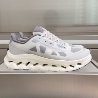 （分類：）位於 。 由 sneakerssssssssssss 提交（商品編號 1457817025，圖片 1）。簡介： 。