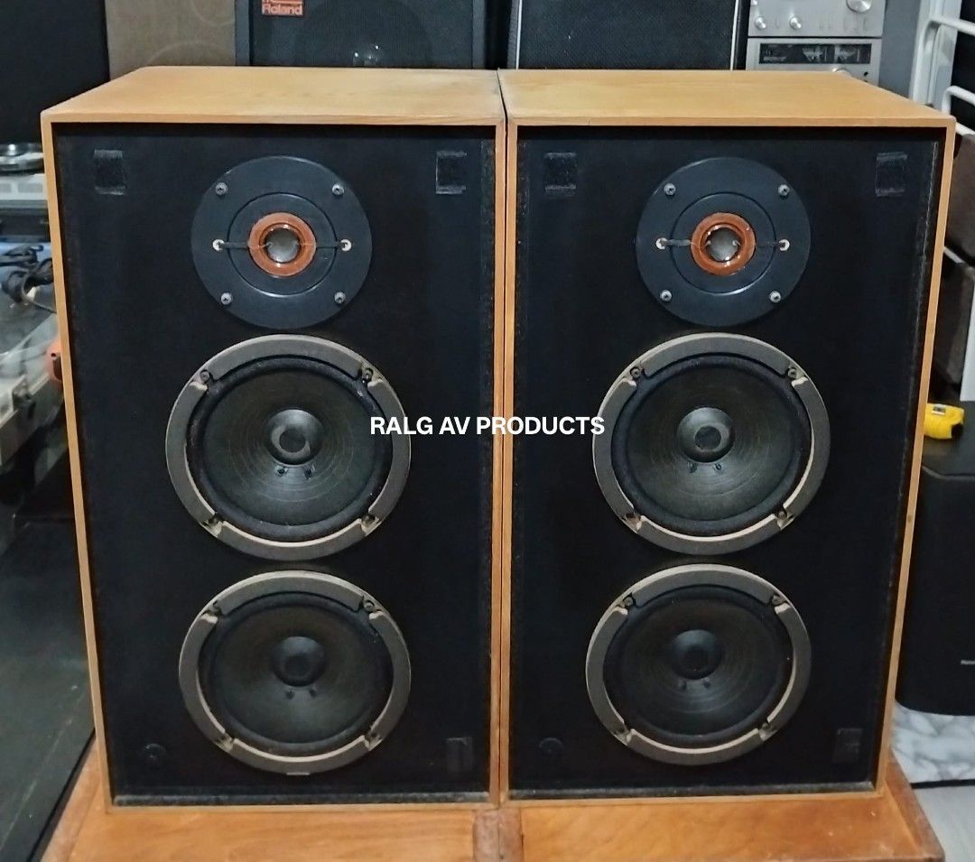 ONKYO E-212A Vintage Speakers - Pair (Category: Soundbars, Speakers & Amplifiers) located in Bulacan. Submitted by ronald277077025 (Listing ID 1457879986, Image 3). Description: ONKYO 2 WAY DOUBLE WOOFER SPEAKER PAIR E_212A (CIRCA 1974) 40 WATTS 8 OHMS 2 x 6.5" CONE WOOFER INVERTED DOME TWEETER ALL ORIGINAL DRIVERS MADE IN JAPAN DIMENSIONS: W30.5 x H55 x D26.5 CM 13 kg sa Location: Sta Maria Bulacan Shipping at buyers expense.
