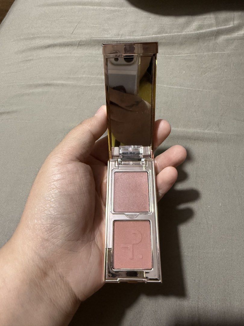 Patrick Ta Major Headlines Double-Take Creme & Powder Blush Duo (Category: Makeup) located in Quezon City. Submitted by vaaaaaaa_ (Listing ID 1457893474, Image 3). Description: - Patrick Ta Major Headlines Double-Take Creme & Powder Blush Duo - Shade: 'She's Seductive' (Rosy Pink) - Dual-ended: Cream on one side, powder on the other - Creates a beautiful, natural flush on cheeks - Compact and travel-friendly design - i just swatched it, not a fan