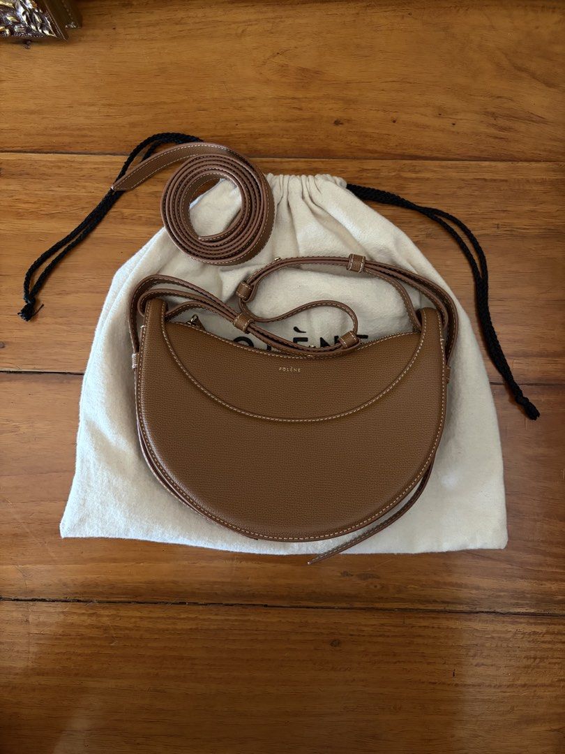 Polene Numero Dix Shoulder Bag (Category: Luxury Bags & Wallets) located in Pasig City. Submitted by chamoisee (Listing ID 1457729042, Image 1). Description: Polene Numero Dix Shoulder Bag No issues DM FOR FASTER TRANSACTION .