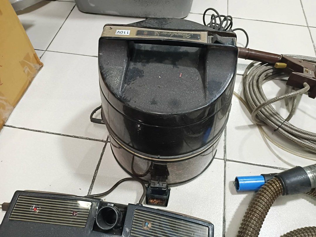 Rainbow Vacuum 220V (Category: Vacuum Cleaner & Housekeeping) located in Quezon City. Submitted by chloe_declutter (Listing ID 1457774744, Image 1). Description: Cubao Qc Open to testings before pickup Can send video of it working I also have 110V with steamer .