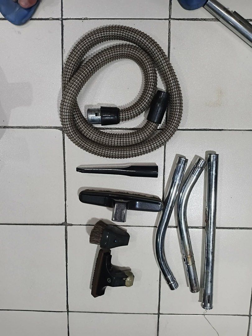 Rainbow Vacuum 220V (Category: Vacuum Cleaner & Housekeeping) located in Quezon City. Submitted by chloe_declutter (Listing ID 1457774744, Image 2). Description: Cubao Qc Open to testings before pickup Can send video of it working I also have 110V with steamer .