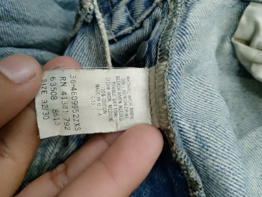 Ralph Lauren RL Jeans Size 32/30 (Category: Jeans) located in Manila. Submitted by poisonthrift (Listing ID 1457800463, Image 3). Description: - Classic light wash denim jeans - Brand: Ralph Lauren - Closure: Button fly - Features: Signature RL leather patch on back .