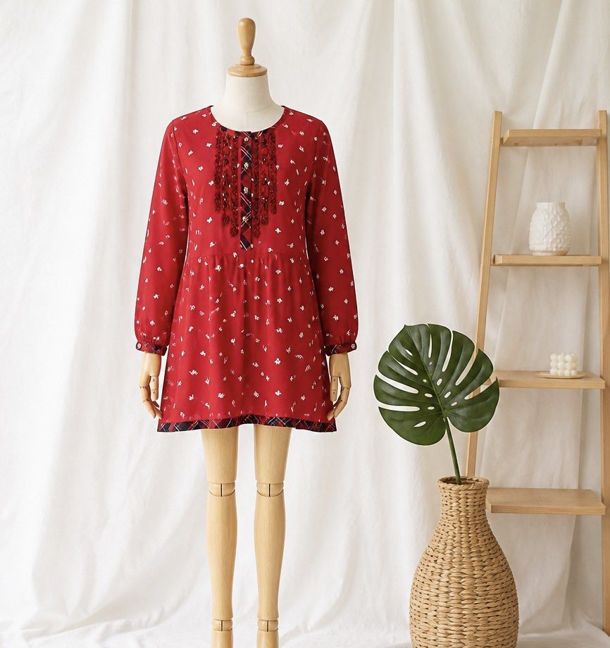 Red Dress for Girls (Category: Babies & Kids Fashion) located in Bulacan. Submitted by prefinds (Listing ID 1457768967, Image 1). Description: Dress Size: 7 to 8 yrs Condition: 10/10.