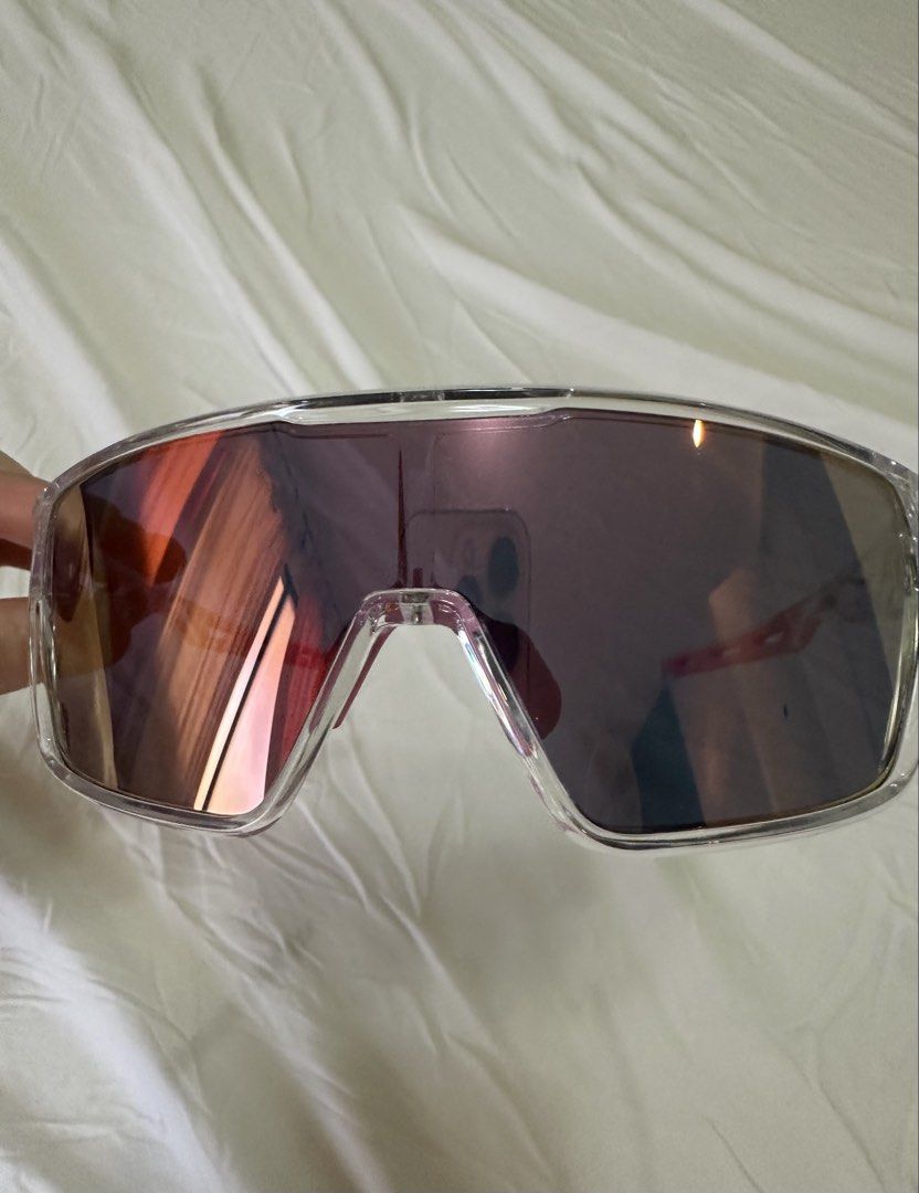 Revoray X10 Sport Sunglasses (Category: Sunglasses & Eyewear) located in Quezon City. Submitted by tan__k (Listing ID 1457765266, Image 3). Description: Perfect for running, cycling and fast-paced outdoor training performance eyewear specifically scaled for smaller face profiles weighing only 30grams Flexible and durable TR90 frame construction Narrow-fit architecture designed explicitly for smaller faces, teens, and women Features stay-in-place 