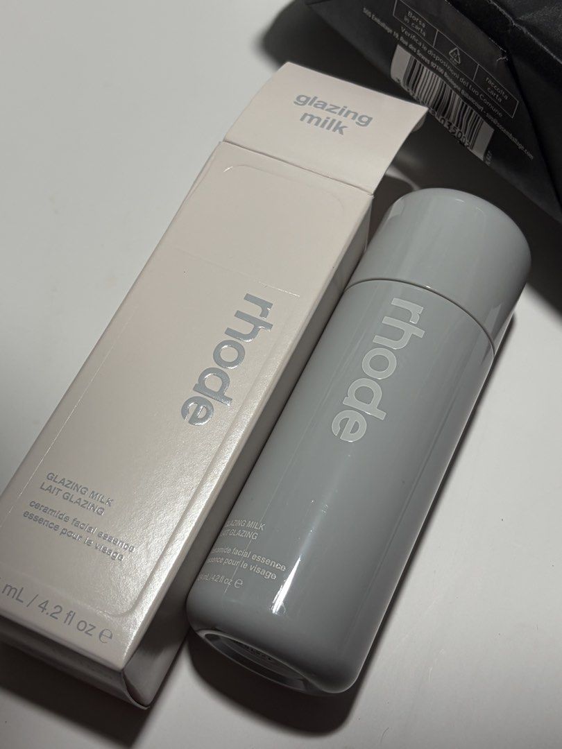 Rhode Glazing Milk (Category: Face Care) located in Manila. Submitted by tancollins (Listing ID 1457031594, Image 1). Description: brand new bought by my cousin abroad melbourne central (sephora) rfs: need funds.