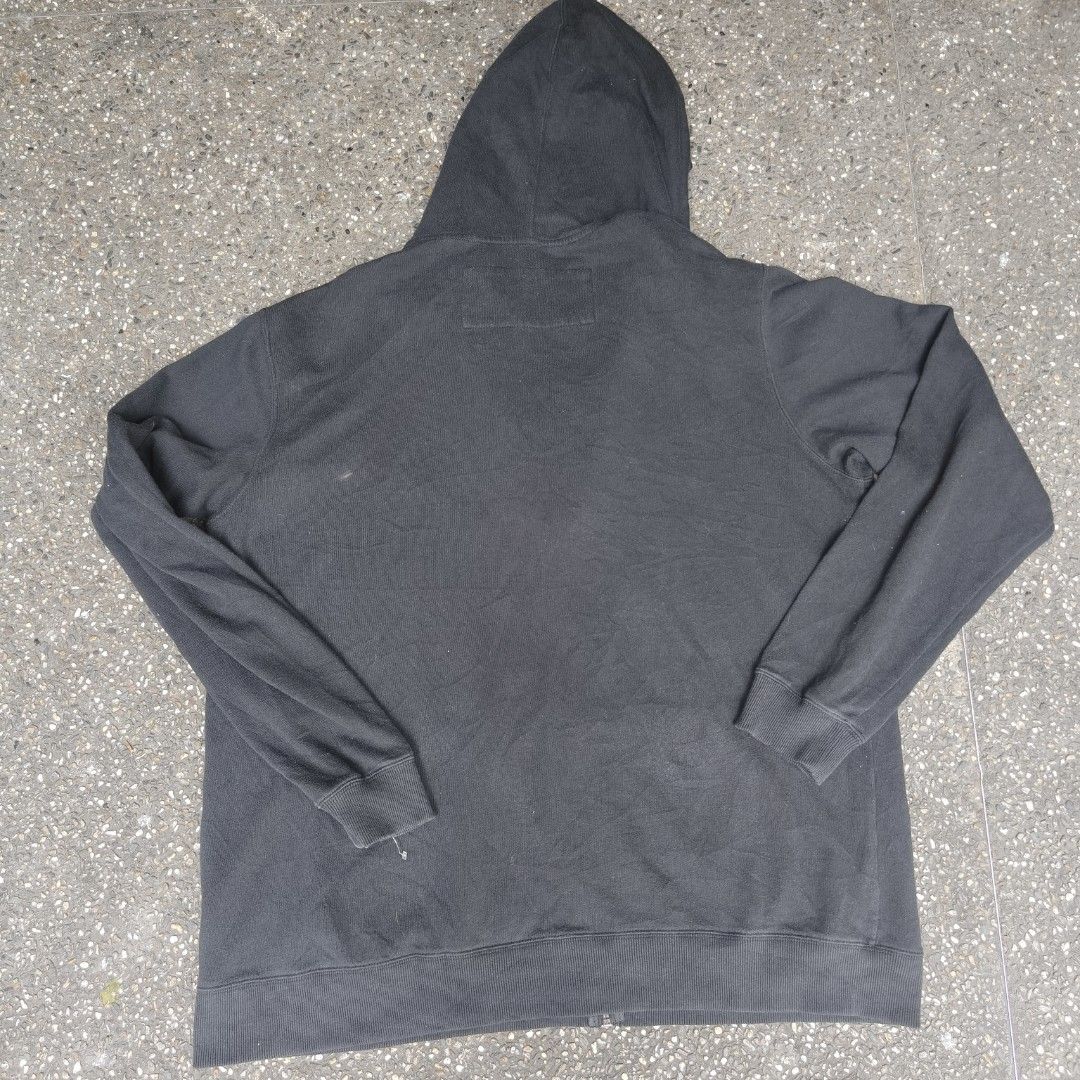 RVCA cotton Jacket XXL on tag (Category: Hoodies) located in Cavite. Submitted by theimpulsivebuyer23 (Listing ID 1457818351, Image 2). Description: XXL ON TAG BEST FIT L-XL men Large if matangkad ka.