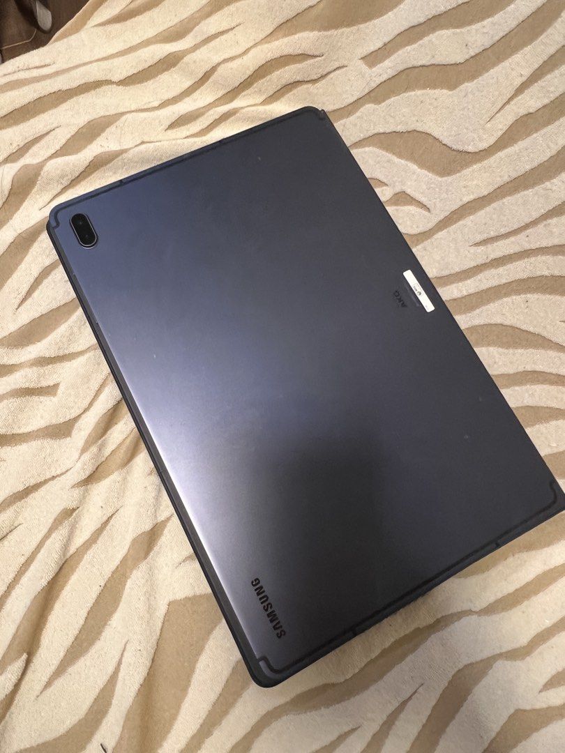 samsung s7 fe (Category: Android) located in Manila. Submitted by warmstone_92078a (Listing ID 1457882798, Image 3). Description: 128 gb no issues, test all you want upon meet up inclusions tablet bag, pen, case, keyboard case no charger included rfs: need cash.