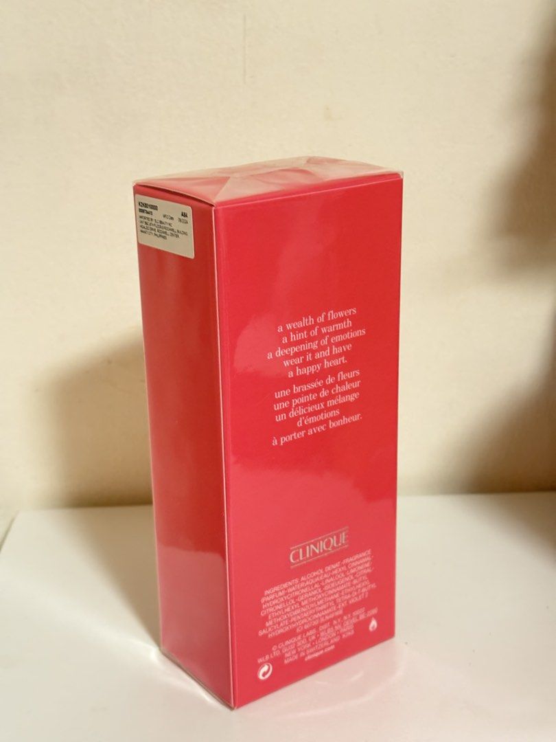 Sealed Clinique Happy Heart 100ml (Category: Fragrance & Deodorants) located in Quezon City. Submitted by acacu (Listing ID 1457853803, Image 3). Description: - Clinique Happy Heart - 100ml bottle - Brand new, sealed in original packaging - Excellent fragrance for everyday use - RFS: extra.