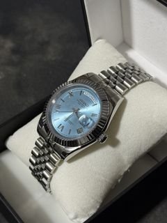 (Category: ) located in . Submitted by am.timepieces (Listing ID 1457772226, Image 1). Description: .