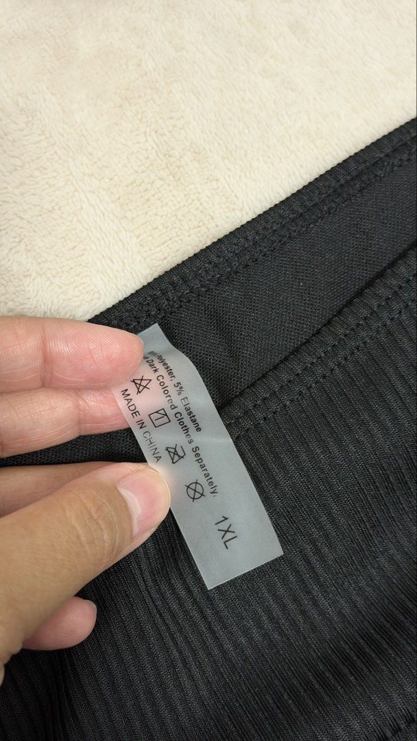 SHEIN Black Two Piece Swimsuit - Plus Size - 1XL (Category: Bikinis & Swimsuits) located in Marilao. Submitted by deserve101 (Listing ID 1457729369, Image 2). Description: .
