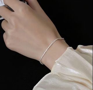 (Category: ) located in . Submitted by buysellcloset (Listing ID 1457728226, Image 1). Description: .