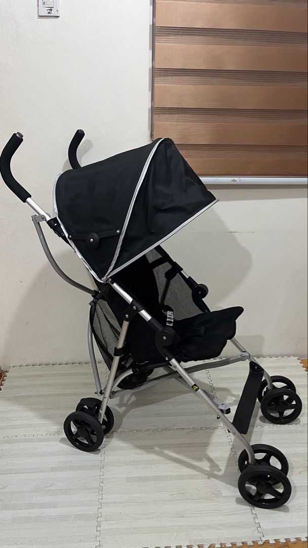 Smart angel umbrella stroller (Category: Strollers) located in Santa Rosa. Submitted by mommy.cole.affordable.stuff (Listing ID 1457737417, Image 3). Description: .