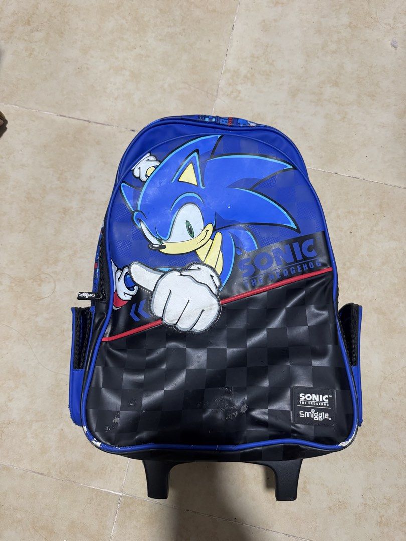 Smiggle trolley sonic (Category: Strollers) located in Quezon City. Submitted by silvergem_96 (Listing ID 1457749131, Image 1). Description: - smiggle trolley - sonic - Spacious interior - Classic and versatile design.