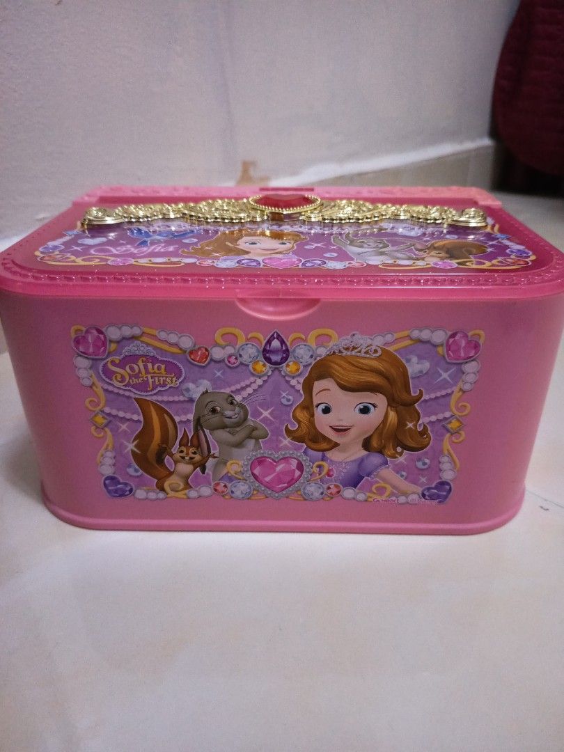 Sofia the First box (Category: Accessory holder, box & organisers) located in Kajang. Submitted by nur_shop1 (Listing ID 1457760572, Image 1). Description: sofia the first box.