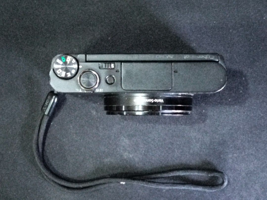 Sony DSC-WX500 (Category: Cameras) located in Manila. Submitted by olxph_lem (Listing ID 1457739095, Image 2). Description: all features and buttons are fully functional flash is 100% working sceeen has no vignette and no dead pixels has some signs of usage on the body comes with its original strap and battery with charger only issue is 3 speck of dust in the lens, can be cleaned by a pro. see last pic how it affects the photo meetup around Malol
