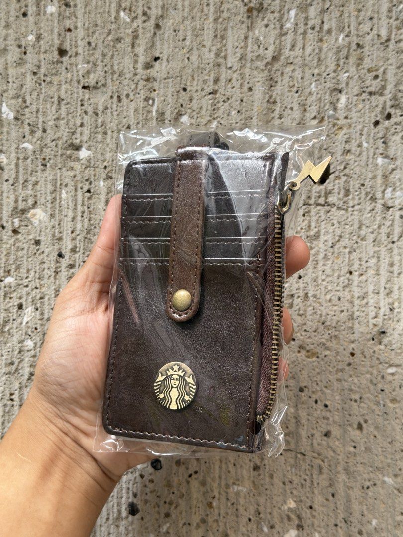 Starbucks Harry Potter Limited Edition Wallet (Category: Wallets & Card holders) located in Paranaque City. Submitted by bcjav (Listing ID 1457773571, Image 3). Description: .