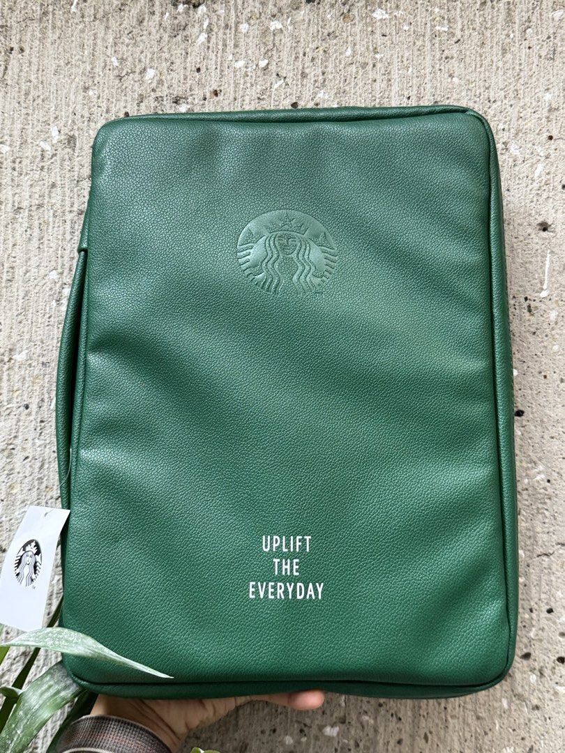 Starbucks Laptop Sleeves (Category: Cases & Sleeves) located in Paranaque City. Submitted by bcjav (Listing ID 1457768176, Image 1). Description: .