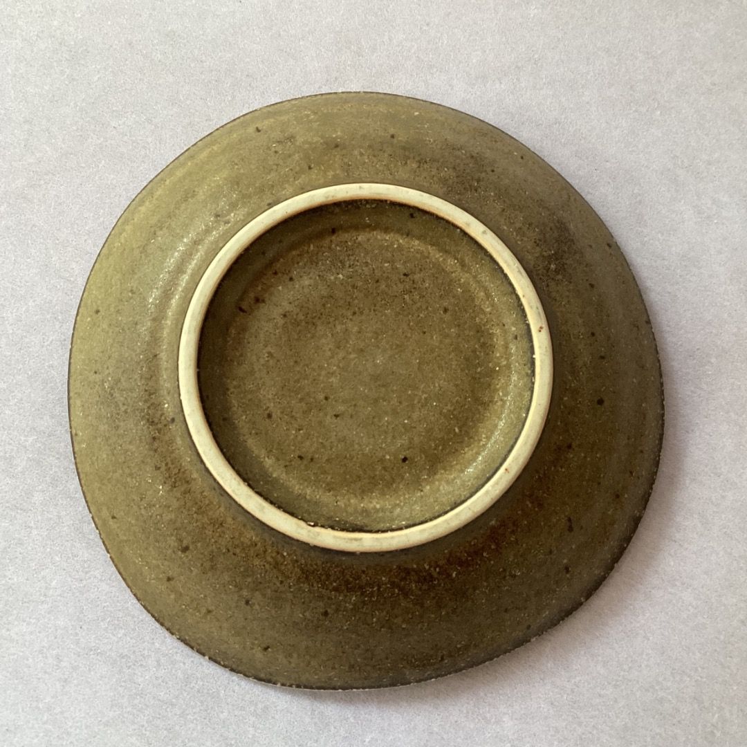 Stoneware Pasta Plate (A) (Category: Dinnerware & Cutlery) located in Davao. Submitted by eclectic1925 (Listing ID 1457871136, Image 3). Description: Php120 Stoneware Pasta Plate (A) H: 1.5 inches L: 8 inches W: 7.8 inches Please REVIEW PHOTOS We use 100% repurposed packaging materials SF starts at Php70 via Flash Express First to pay.