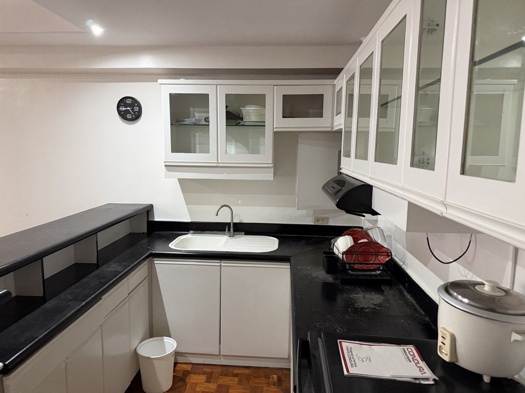 Studio unit for Sale Perla Mansions 43 Sqm (Category: Apartments & Condos) located in Manila. Submitted by narcisorealty (Listing ID 1457729891, Image 3). Description: Perla Mansions Legaspi village Studio unit for sale 43.90 Sqm 1 parking slot .