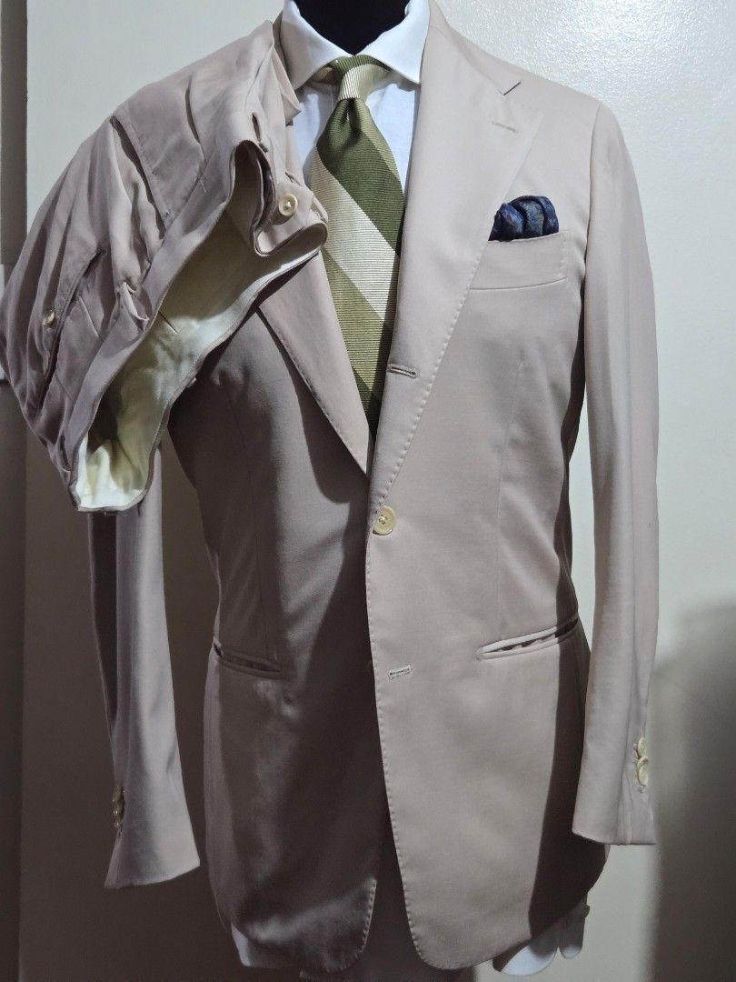 Suit by Ring Jacket (Wild life tailor) (Category: Coats, Jackets and Outerwear) located in Baguio. Submitted by Th0p7 (Listing ID 1457746082, Image 1). Description: .