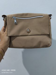 (Kategori: ) berada di . Dikirim oleh lemoy (ID iklan 1457873802, Gambar 1). Deskripsi: .