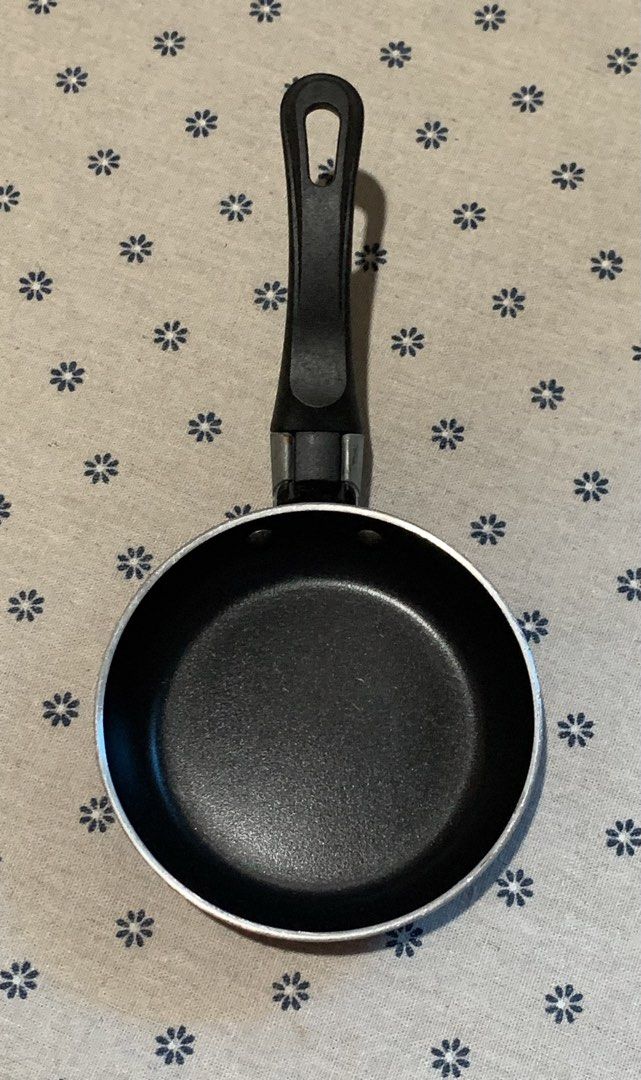 Tefal mini frypan (Category: Cookware & Accessories) located in San Mateo. Submitted by kusinaninanan (Listing ID 1457862963, Image 1). Description: Branded Tefal Mini frypan 12cm Made in France Non stick coating Gas and Electric Minimal sign of usage….