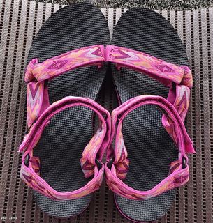(Category: ) located in . Submitted by nliey_ana (Listing ID 1457809267, Image 1). Description: .