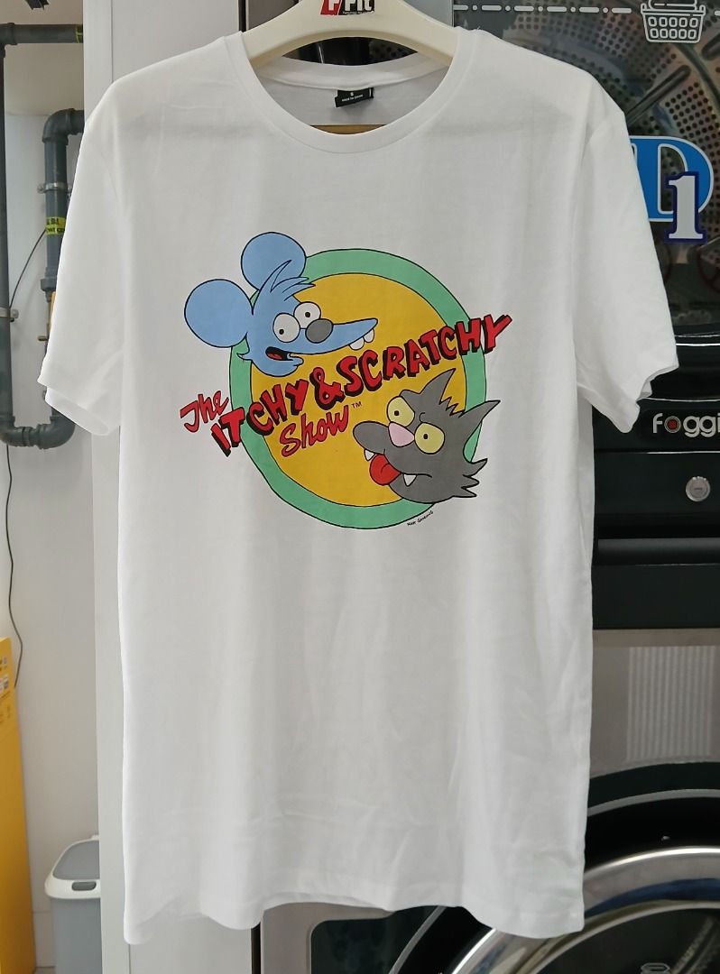 The Simpsons 男裝短袖 Tee （分類：T-shirt、恤衫、有領衫）位於 Hong Kong。 由 forealleekokhin 提交（商品編號 1457756479，圖片 3）。簡介： 全新未穿過, Size: S , 尺寸見第7張附圖。No Bargain Homantin MTR or SF Express Collect Payment(*No Alternatives Please) 港鐵何文田站或順豐到付(*其他方法免問)。 (Posted on 26th Aug 2026)。