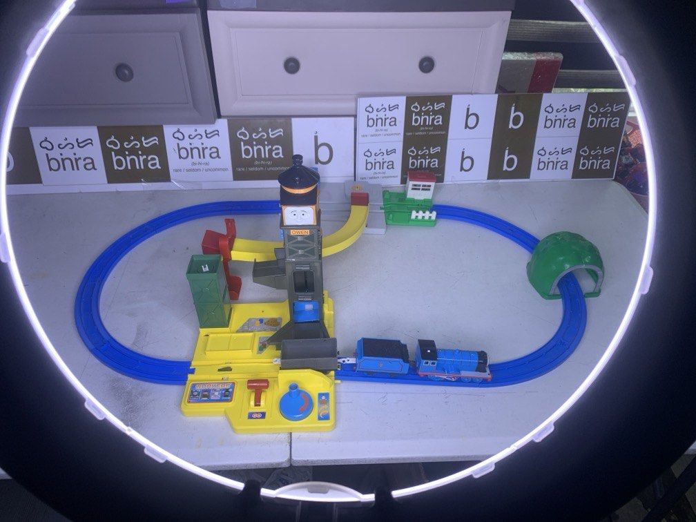 Thomas & Owen playsets - Motorized Train set (Category: Action & Battle Toys) located in Carmona. Submitted by bihira (Listing ID 1457723971, Image 1). Description: Thomas & Owen playsets - Motorized Train set - WYSIWYG - As is / some parts missing - Thomas train set - Motorized - Tested working - Authentic - Tunnel part have crack.