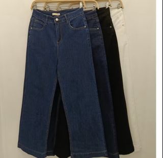 (Category: ) located in . Submitted by re.closett (Listing ID 1457817369, Image 1). Description: .