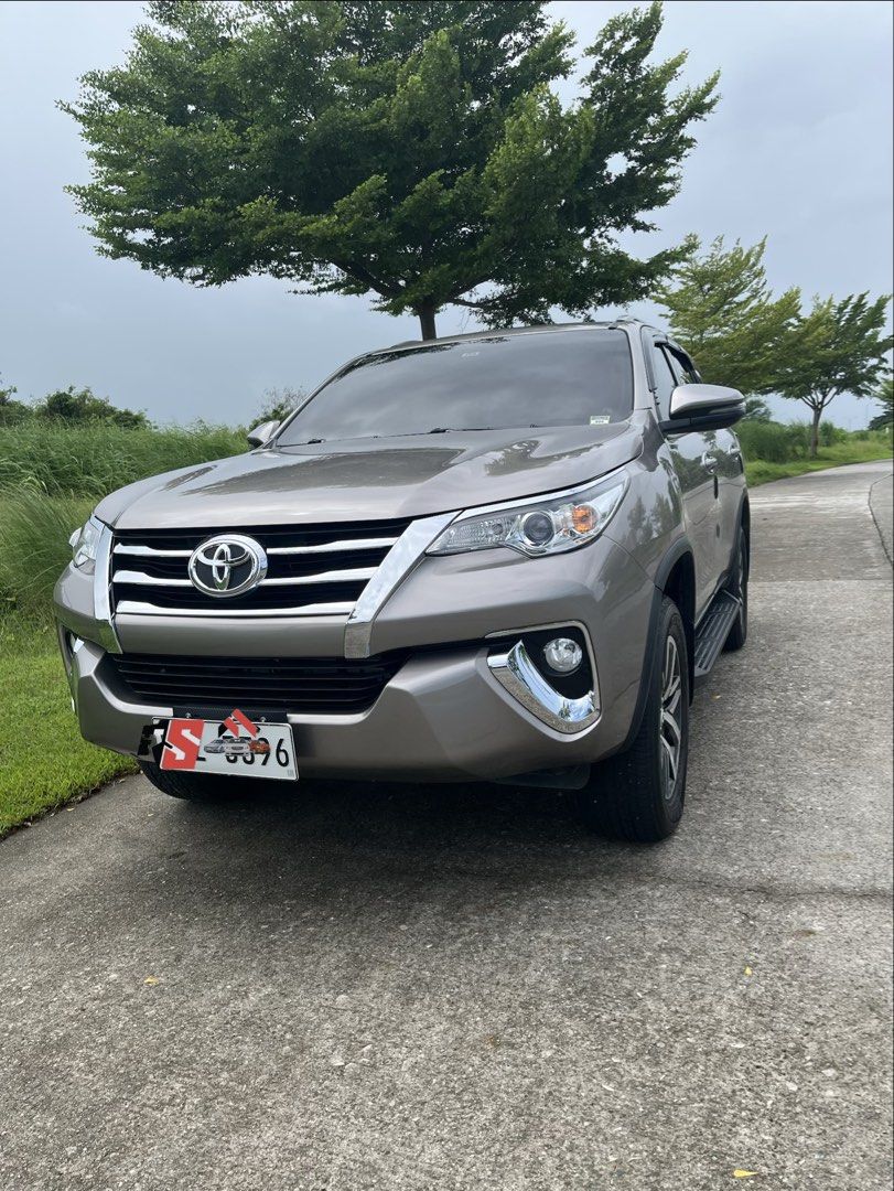 Toyota Fortuner 2.7 (A) (Category: Used Cars) located in Manila. Submitted by rscars (Listing ID 1457716862, Image 2). Description: 2020 Fortuner G DSL Automatic FOR SALE l CASH l FINANCING Downpayment : 99K 4yrs: 36,942 3yrs: 44,581 Downpayment includes Processing fee Transfer of Ownership Pnp and Hpg Clearance Registration Wax and buffing Not included: Insurance Requirements: COE with compensation 2 Valid Government issued ID Latest proof of bi