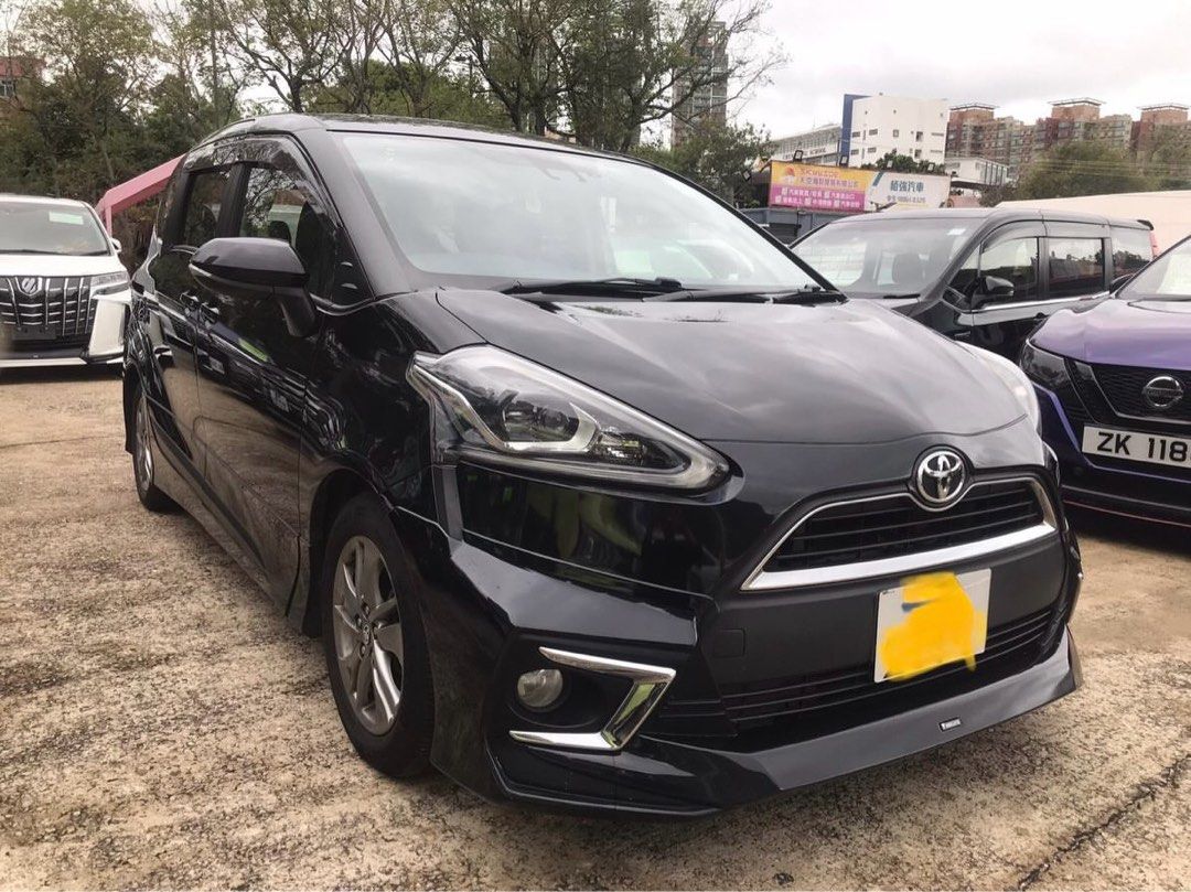 Toyota Sienta 1.5 G 7-Seater (A) （分類：車輛放售）位於 Hong Kong。 由 galaxymotorhk 提交（商品編號 1457709861，圖片 2）。簡介： 【出售】Toyota SIENTA 7 Seater｜2017 - ▪引擎：1496cc 自動波 ▪顏色：Black 黑色🖤 ▪配置：7 座位、Keyless、雙電趟門、越線提示 ▪改裝：蒙羅麗沙包圍 ▪車況：1字牌｜乾淨企理🩵 ▪售價：$65,000 - ✅7座位，闊落車廂，一家大細出街超舒服 ✅最正係7人車港車北上，1架車7個人👍🏻 ✅改裝外觀包圍，型格黑色，好睇又實用 ✅自動波，易駕易泊，去邊都無壓力 - ❤️歡迎預約睇車、試車❤️ 😍啱心水就嚟睇咗先啦👍🏻 - 📍地址：元朗大旗嶺路335號（請先預約💕） -… 顯示主題標籤。